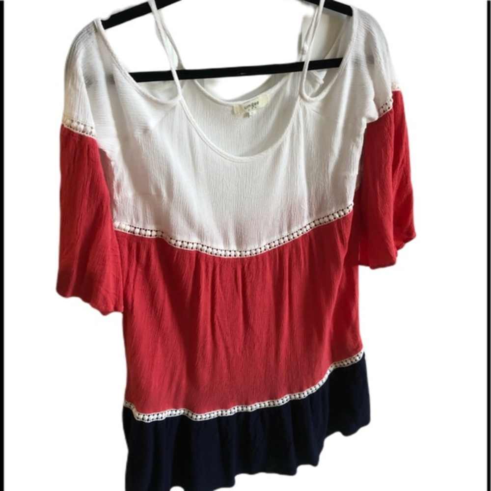 Umgee Cold Shoulder Top Large